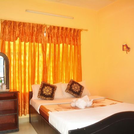 Hotel Direction Покхара Екстер'єр фото